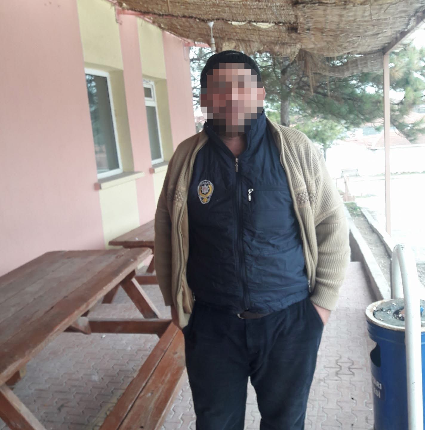 kiza-laf-atma-kavgasinda-42-yasindaki-adam-agir-yaralandi