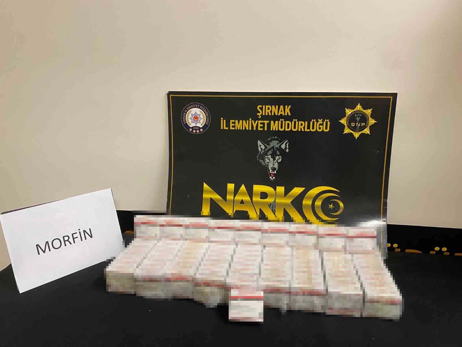 sirnak-ta-1-milyon-950-bin-liralik-kacak-urun-ve-uyusturucu-ele-gecirildi-6-tutuklama