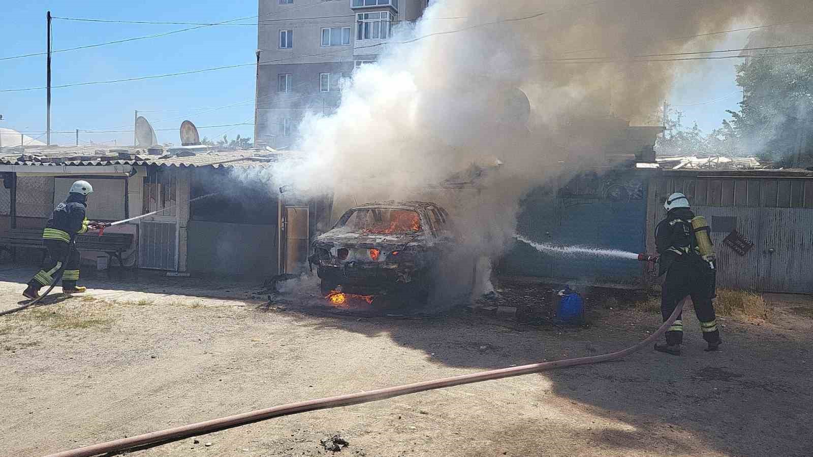 tekirdag-da-otomobil-ve-garaj-kule-dondu