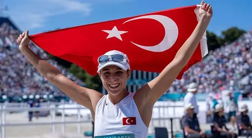 bakan-bak-tan-avrupa-sampiyonu-ilke-ozyuksel-mihrioglu-icin-tebrik-mesaji