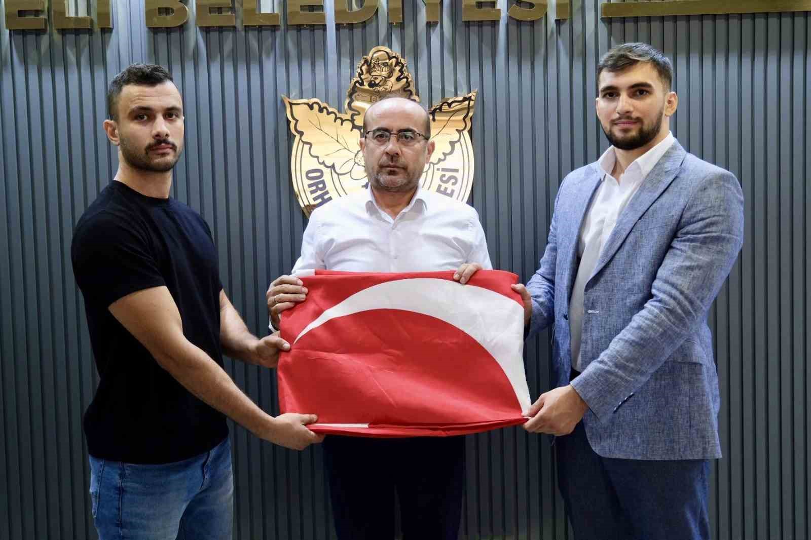 bursali-genclerden-anlamli-hareket