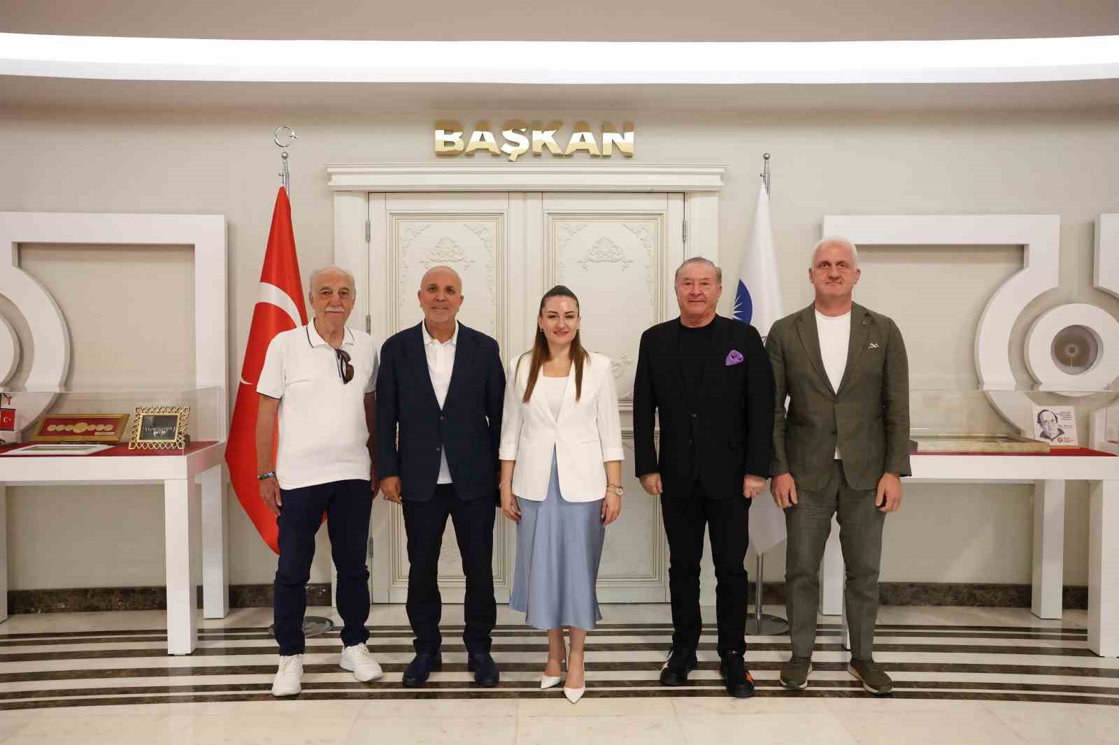 busra-ozdemir-alanyaspor-yonetimini-agirladi