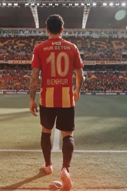 benhur-keser-11-yil-sonra-yuvaya-dondu