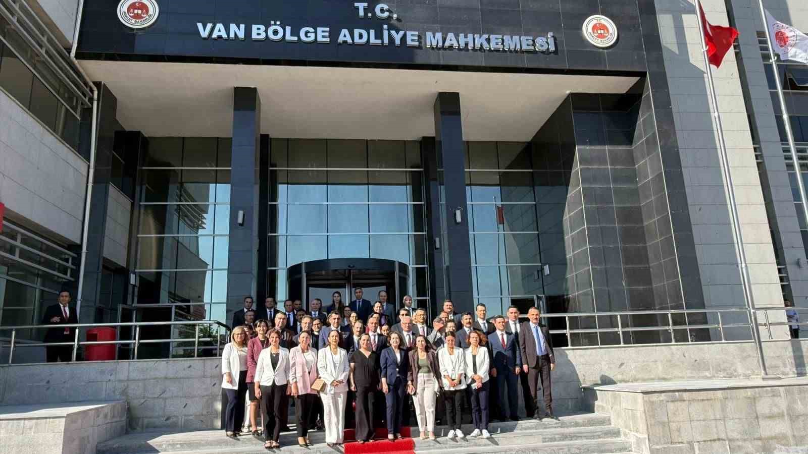 hsk-uyesi-sait-ozdemir-den-van-da-onemli-ziyaretler