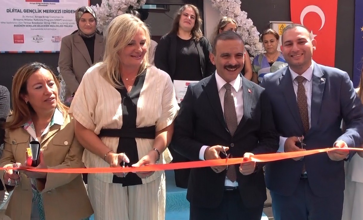 digem-acilisinda-ab-temsilcisi-bismillah-diyerek-kurdele-kesti