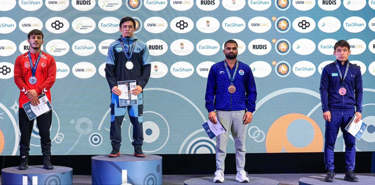tolga-ozbek-ten-gumus-alperen-atar-dan-bronz-madalya