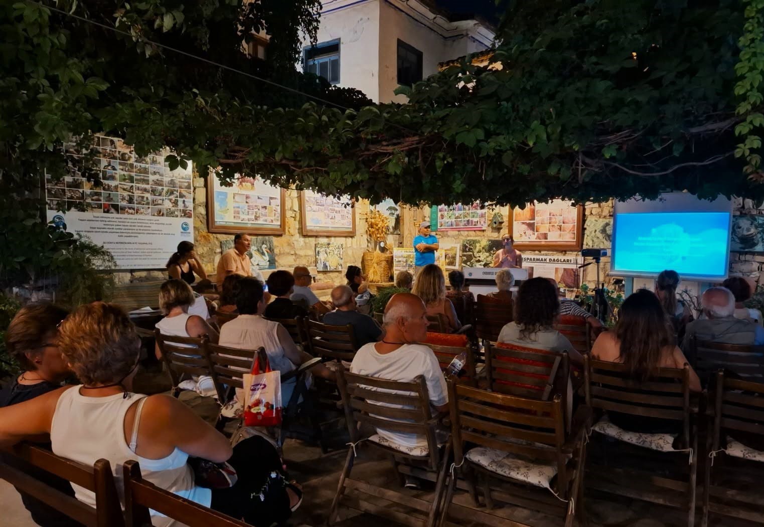 kusadasi-nda-deniz-cayirlari-icin-kritik-uyari