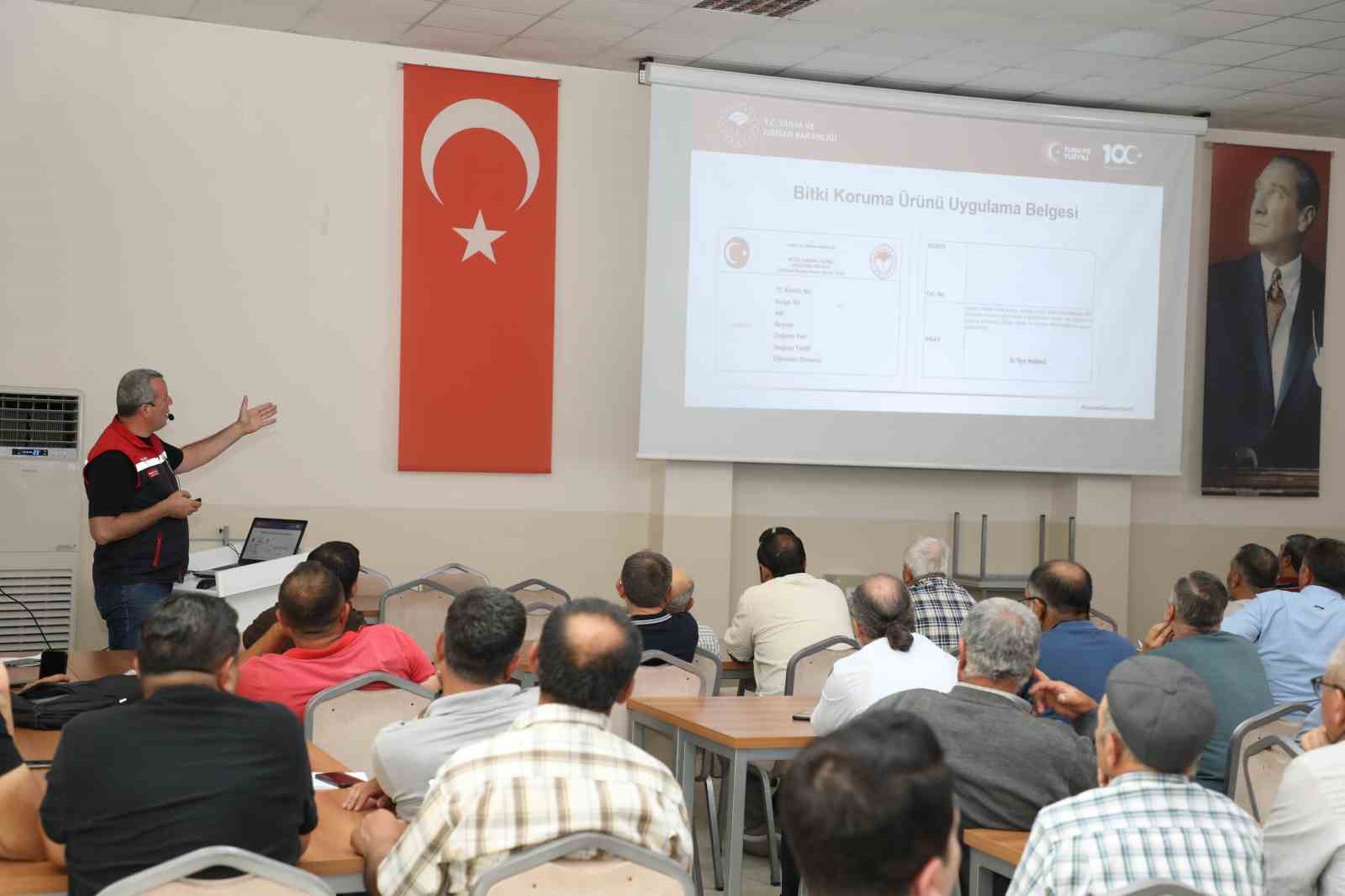 eskisehir-de-ciftcilere-guvenli-uretim-egitimi