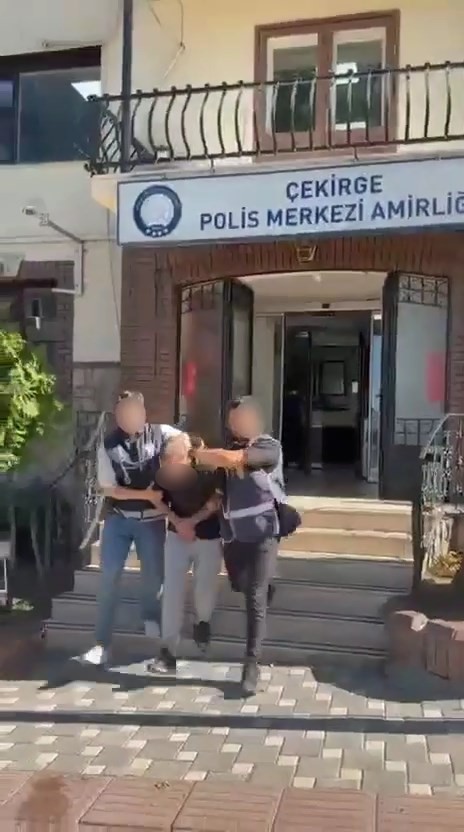 bursa-da-kesinlesmis-hapis-cezasi-bulunan-4-sahis-yakalandi