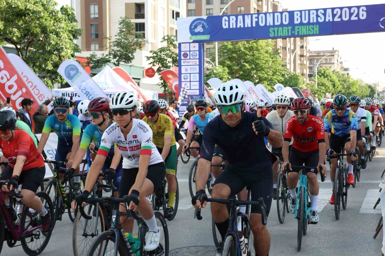 bursa-da-pedallar-daha-fazla-kadin-yarismaci-icin-dondu