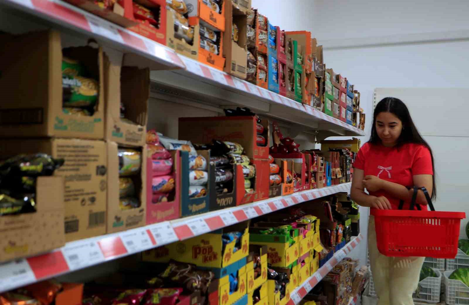 kepez-kent-market-dusuk-fiyatlari-ile-ev-ekonomisine-katki-sagliyor