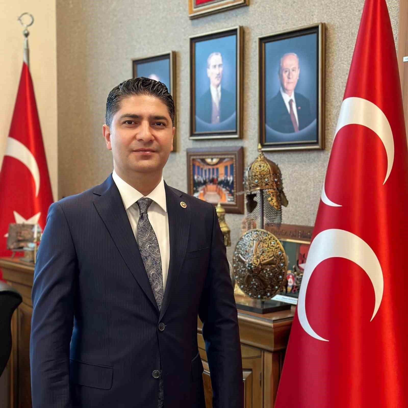 ozdemir-kayseri-de-kesim-fiyatlarindaki-iddialari-bakan-bolat-a-sordu