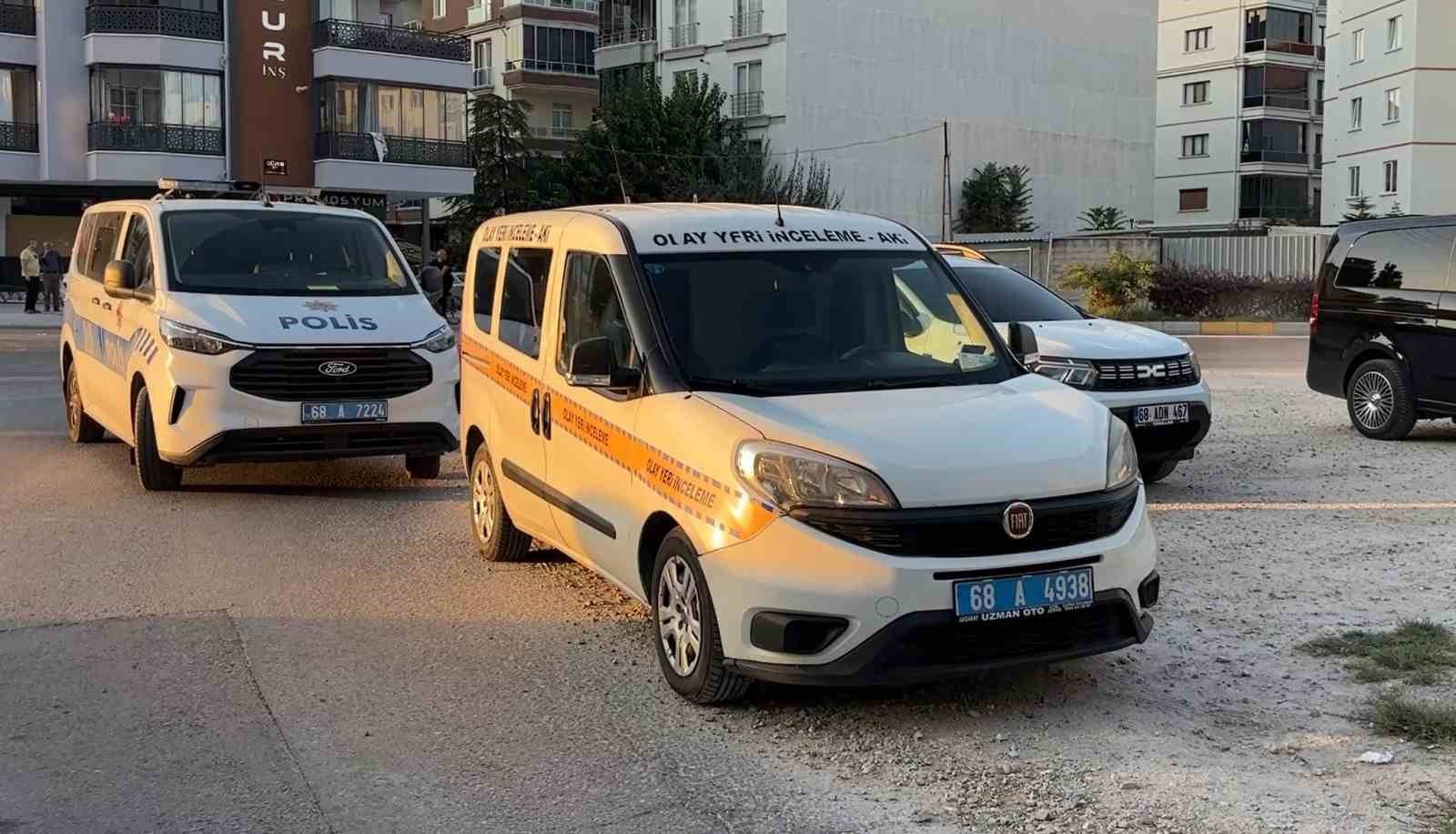 5-kattan-dusen-genc-kiz-hayatini-kaybetti