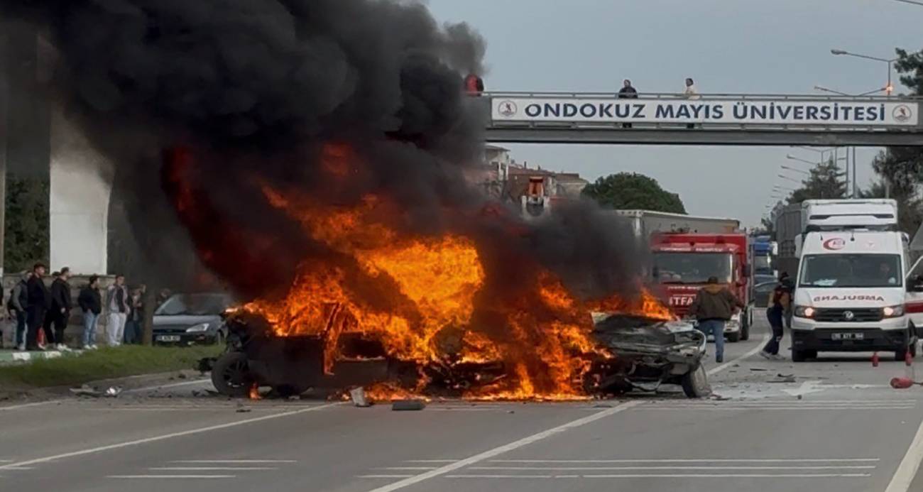 Samsun’da 5 araçlı zincirleme kaza: 3 otomobil alev alev yandı, 4 yaralı