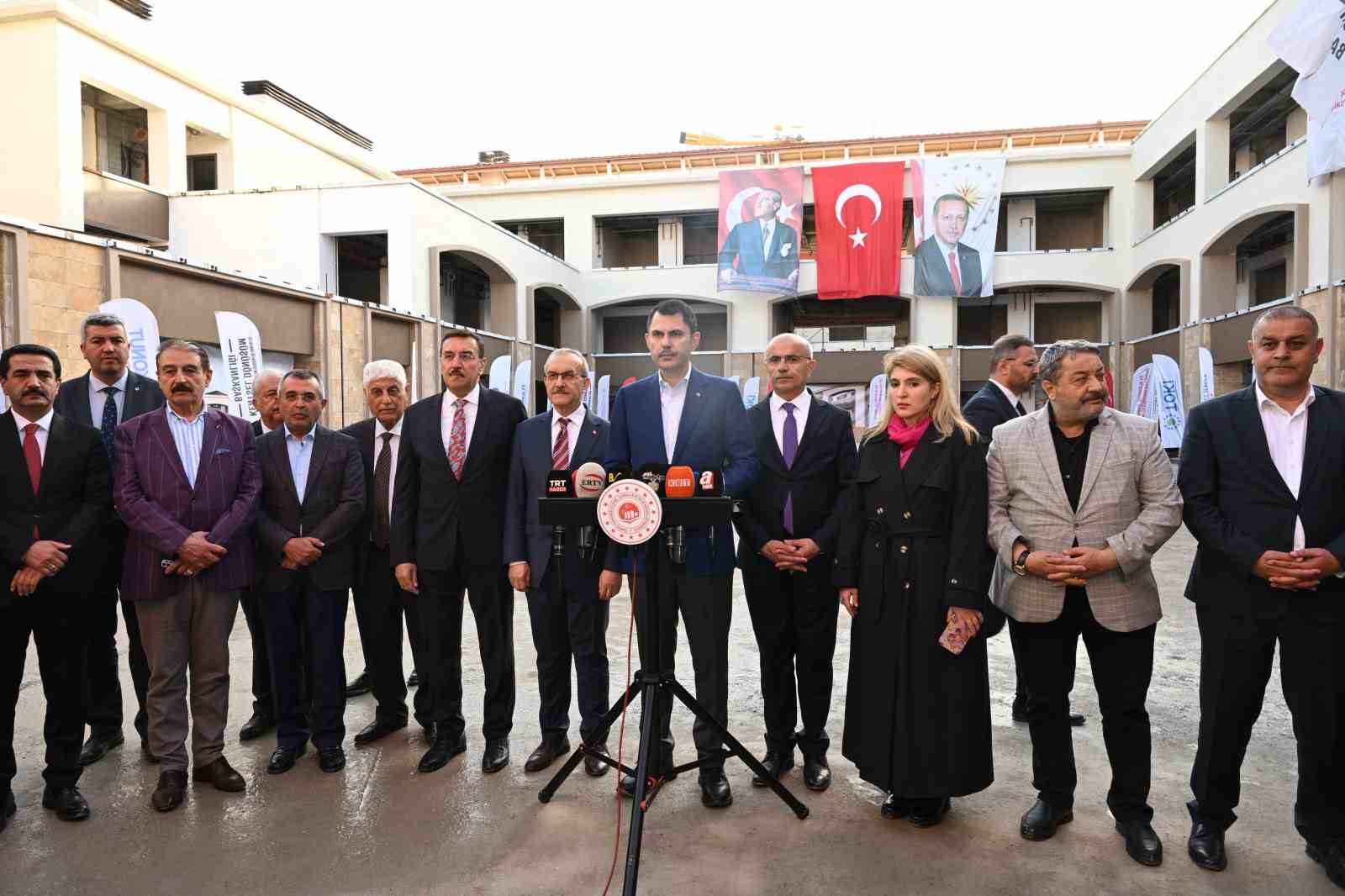 bakan-kurum-istanbul-da-36-bin-binada-425-bin-bagimsiz-bolumun-hasar-tespit-calismalari-tamamlandi
