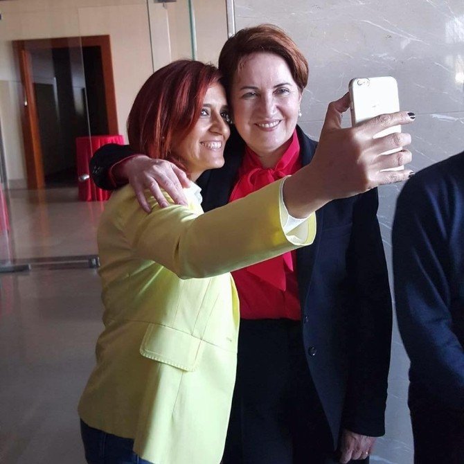 Mhp’li Cambazoğlu 8 Mart’ı Tek Başına Protesto Etti