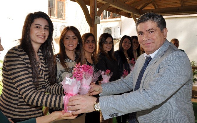 Adana Adliyesi’nde ’Kadınlar Günü’ Kutlaması