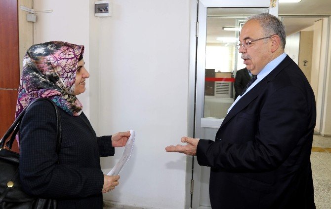 Başkan Kutlu, Bayan Personellerin Gününü Kutladı