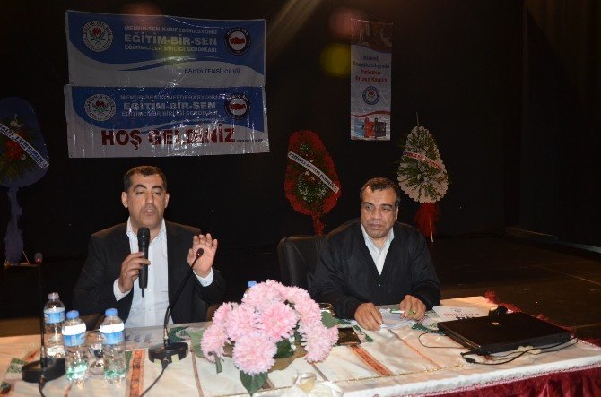 Ortadoğu Ve Türkiye İle Yakın Tarihte Ortadoğu Konferansı Düzenlendi