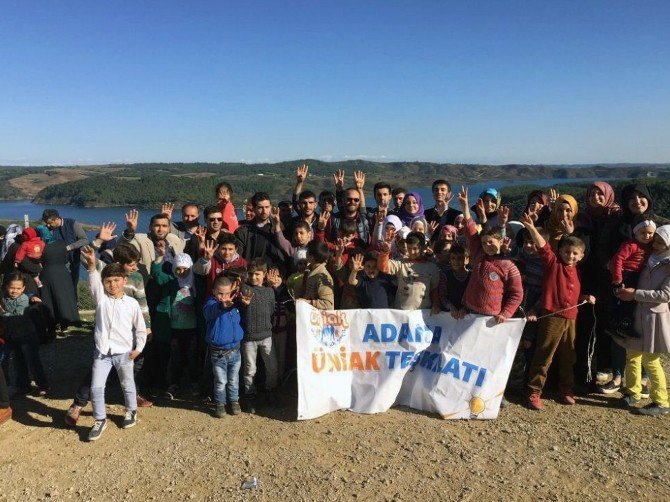 Ak Parti’li Gençlerden Suriyeli Öğrencilere Piknik