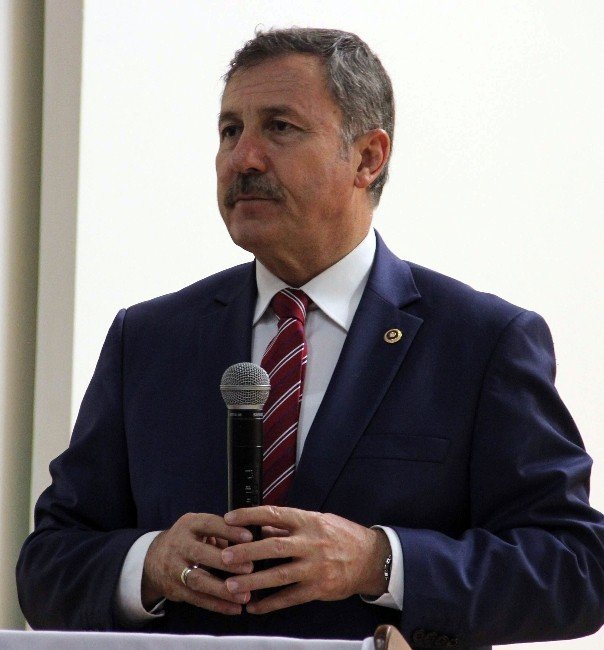 Özdağ: "Türkiye’de Siyasette Zirveye Gelip Hapishanelerden Geçmeyen Adam Yok"