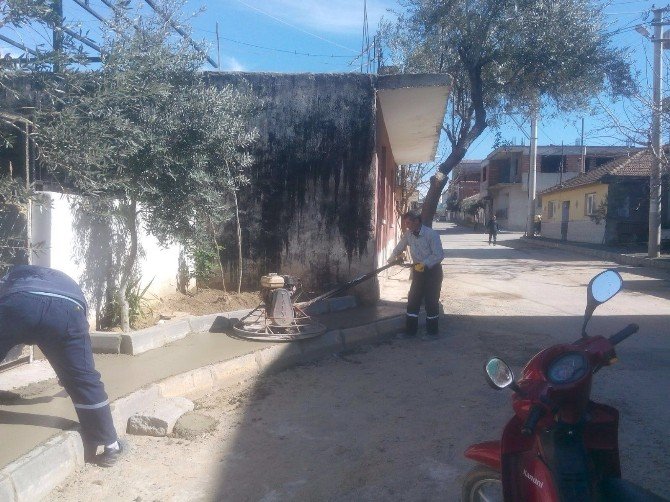 Fen İşleri Aralıksız Çalışıyor