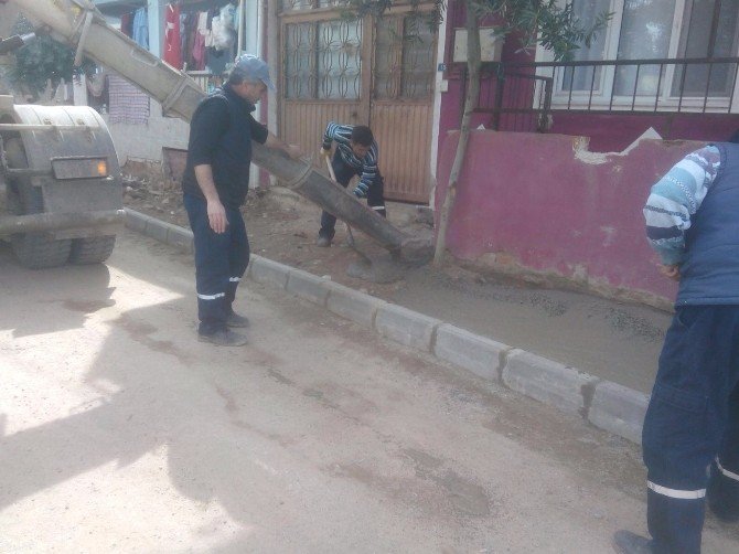 Fen İşleri Aralıksız Çalışıyor