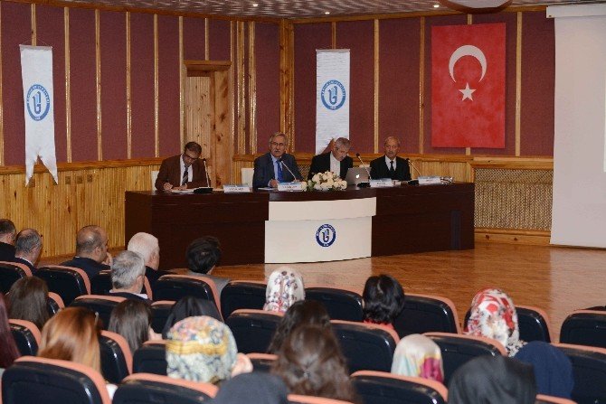 Bartın Üniversitesi’nde Nurettin Topçu Anıldı