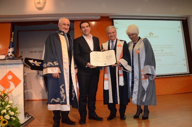 Çipras’tan Avrupa’ya "Mülteci" Eleştirisi