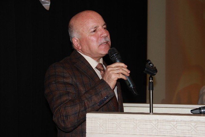 31 Hafize Taç Giydi