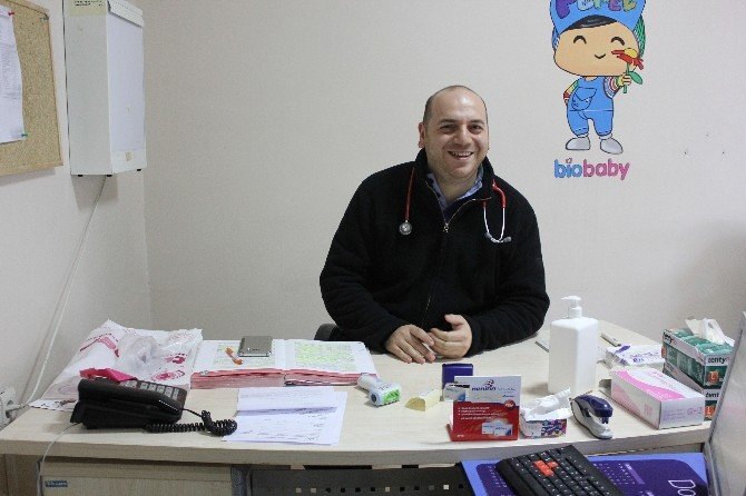 Saray’a İki Çocuk Doktoru Birden