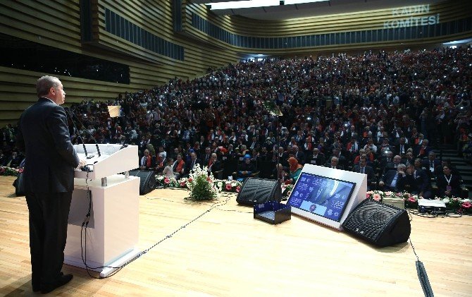 Cumhurbaşkanı Erdoğan’dan Chp’li Belediyelerin Afişlerine Sert Tepki