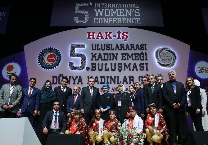 Cumhurbaşkanı Erdoğan’dan Chp’li Belediyelerin Afişlerine Sert Tepki