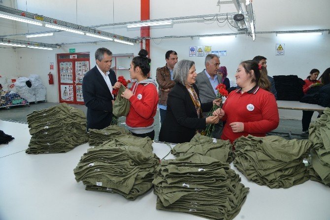 Eş Başkanlardan Fabrikalara 8 Mart Ziyareti