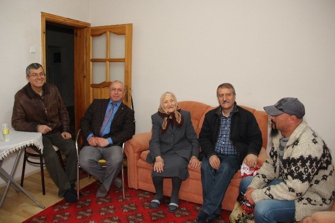 Doğa Severlerden Dünya Kadınlar Günü Kutlaması