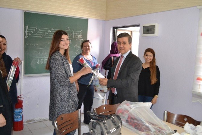 Ehem’den Dünya Kadınlar Günü Kutlaması