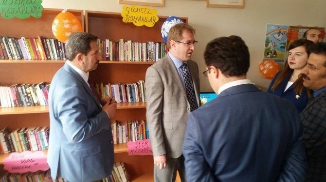 Kovancılar’da Köy Okuluna Kütüphane Açıldı