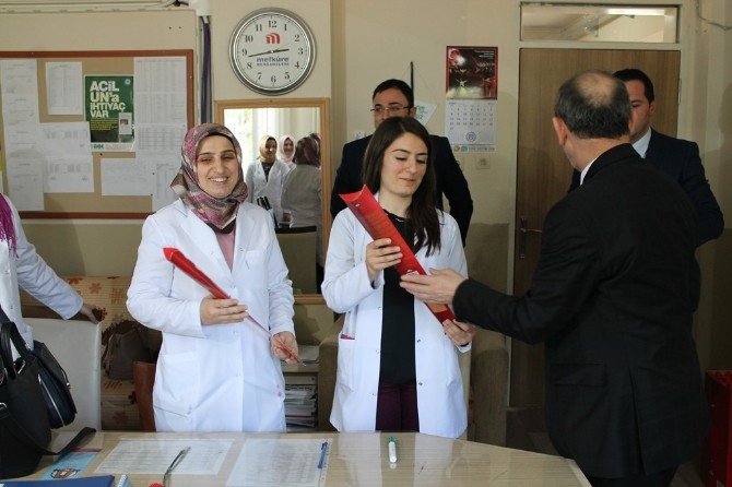 Başkan Öztürk’ten Mehmet Gölhan İlkokulu’na Kadınlar Günü Ziyareti