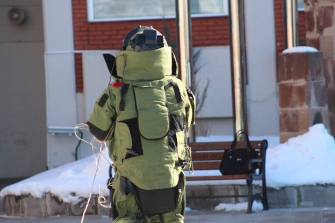Erzurum’da Şüpheli Çanta Paniğe Neden Oldu