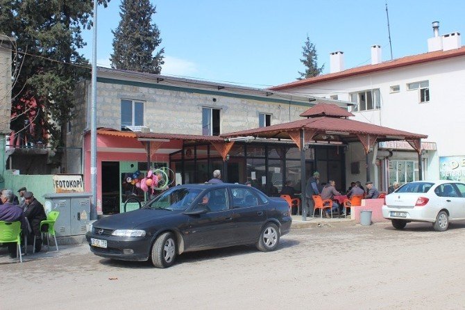 Esnaf Ve Sanatkarlar Kredi Kooperatif Odası Yeni Binasında