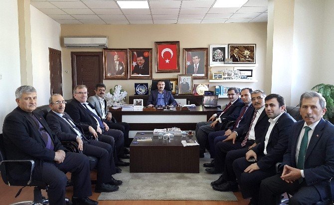 İhl Mezunlarından Ak Parti’ye Ziyaret