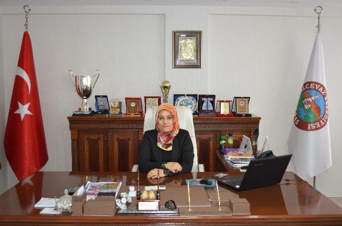 Kadınlar Günü’nde Adilcevaz Belediyesi’ne Kadın Başkan