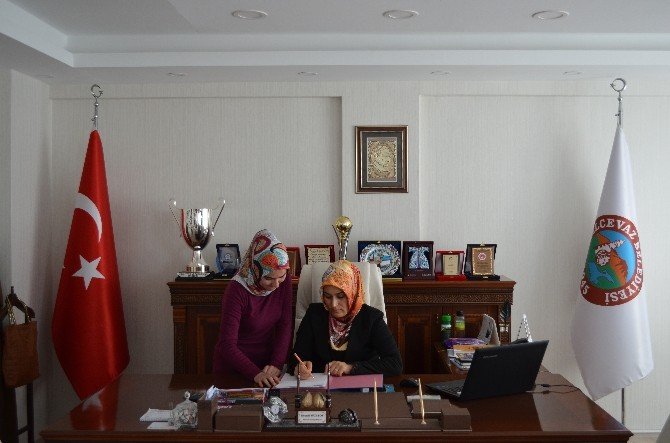 Kadınlar Günü’nde Adilcevaz Belediyesi’ne Kadın Başkan