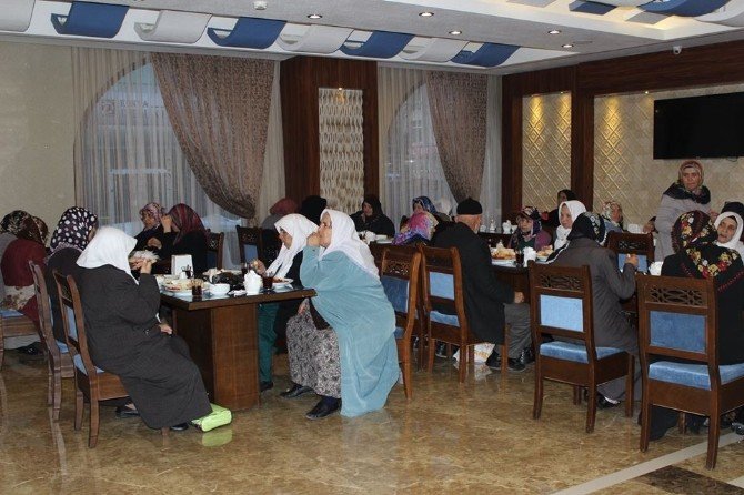 Kadışehri İlçesinin Yaşlıları Konya’yı Gezdi