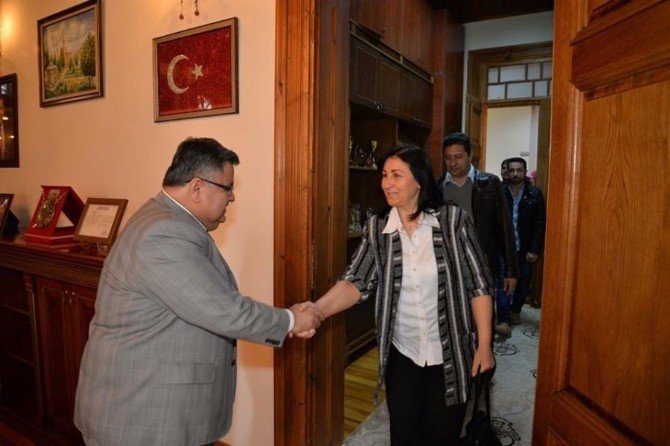 Bilgi Evi’nin İlk Kursiyerlerinden Başkan Yağcı’ya Ziyaret