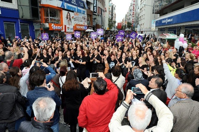 Karşıyaka’da Dolu Dolu 8 Mart