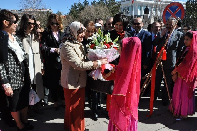 Kars’ta 8 Mart Kadınlar Günü Kermesi