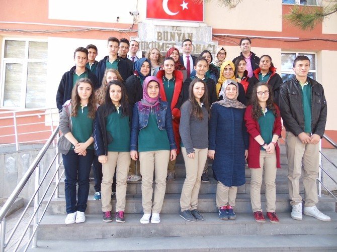 Bünyan Sağlık Meslek Lisesi Öğrencilerinden Bünyan Adliyesine Ziyaret