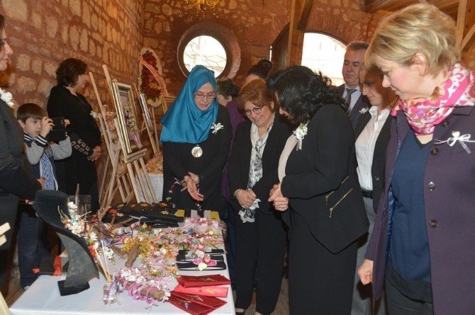 İpek Kozası Ürünleri Sergisi Açıldı