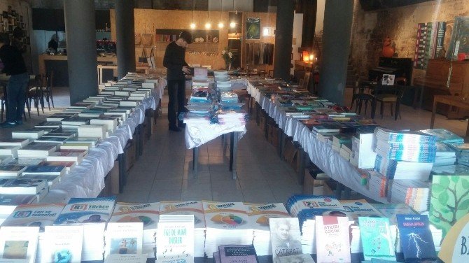 Ayvalık’ta Kitap Günler Başladı